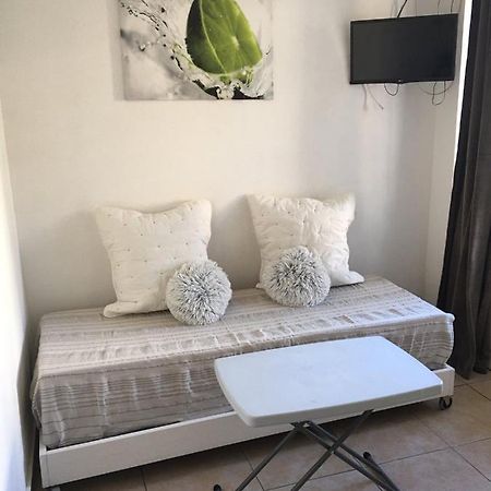 Studette Residence Du Louvre Ментона Екстериор снимка