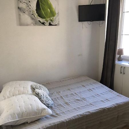Studette Residence Du Louvre Ментона Екстериор снимка