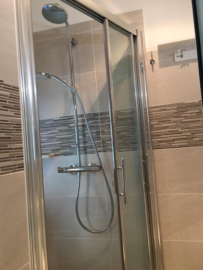 Studette Residence Du Louvre Ментона Екстериор снимка