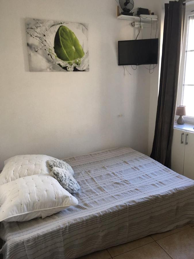 Studette Residence Du Louvre Ментона Екстериор снимка